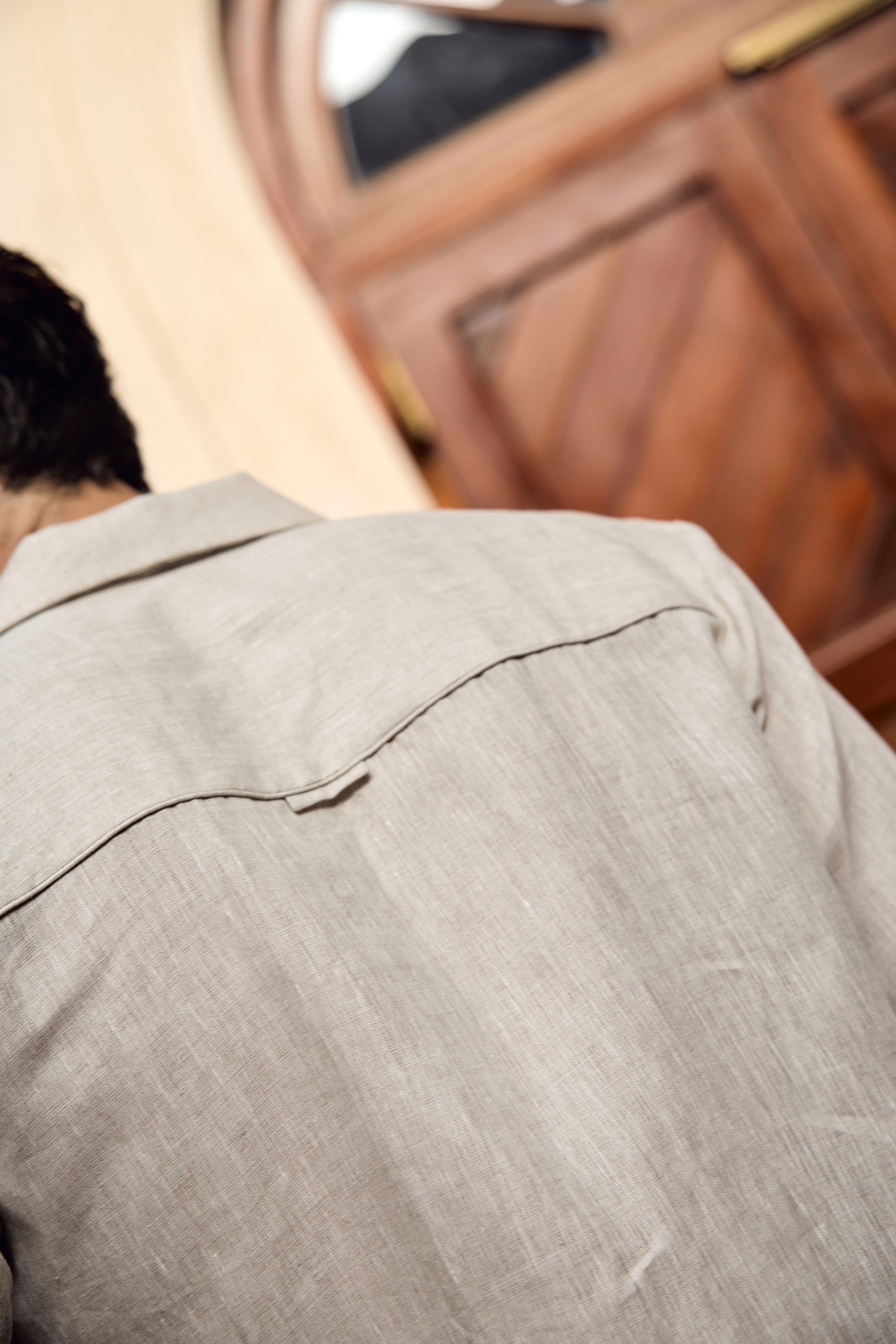 The Renan Linen Shirt in Oatmeal