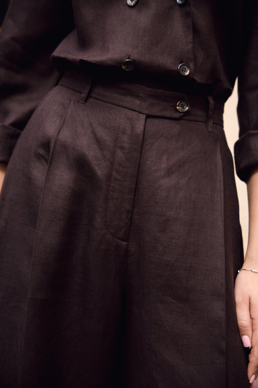 The Rivera Pants in Brune